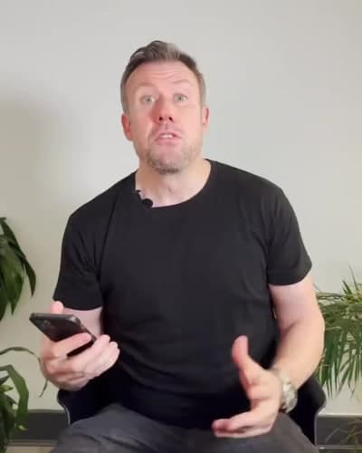 Exploring Apple's Vision Pro and Digital Signage Insights