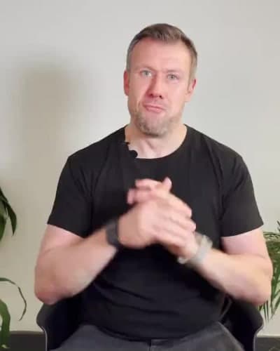 Balanced Content Strategy for Effective Digital Signage