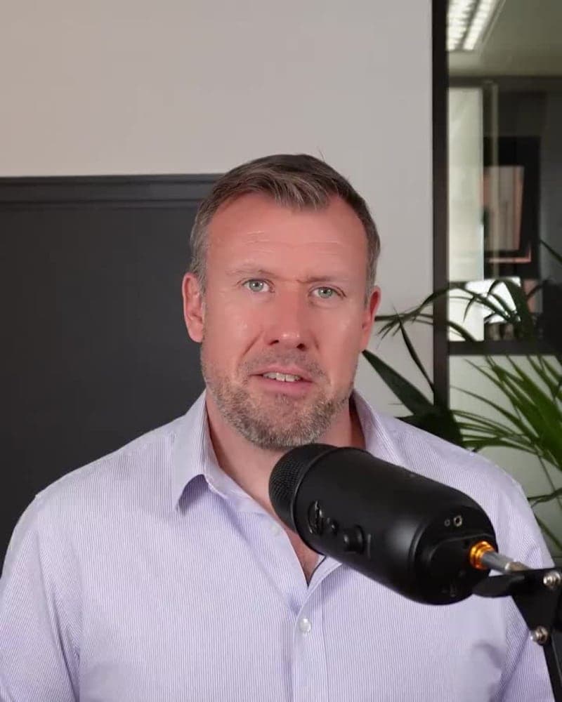 Making Screens Central to Business Communication