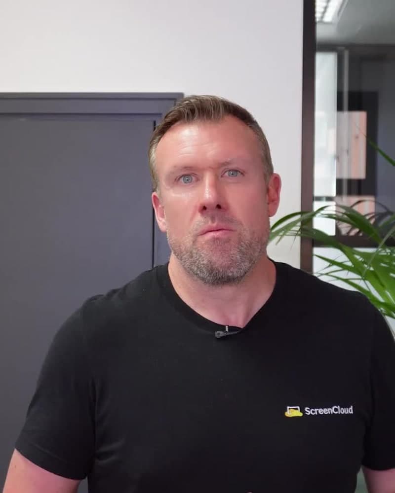 Empowering Local Managers with Digital Signage