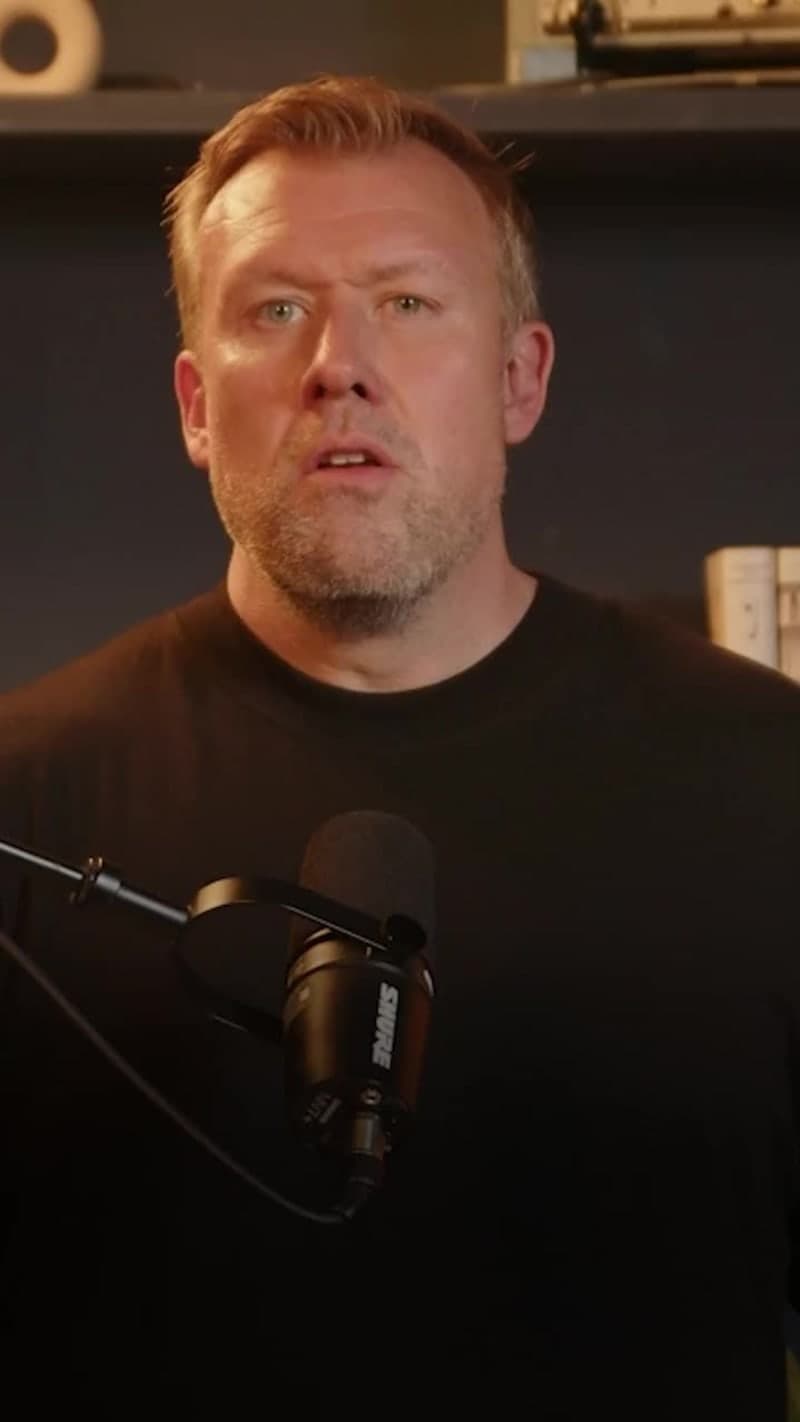 The Communication Crisis Facing Frontline Workers