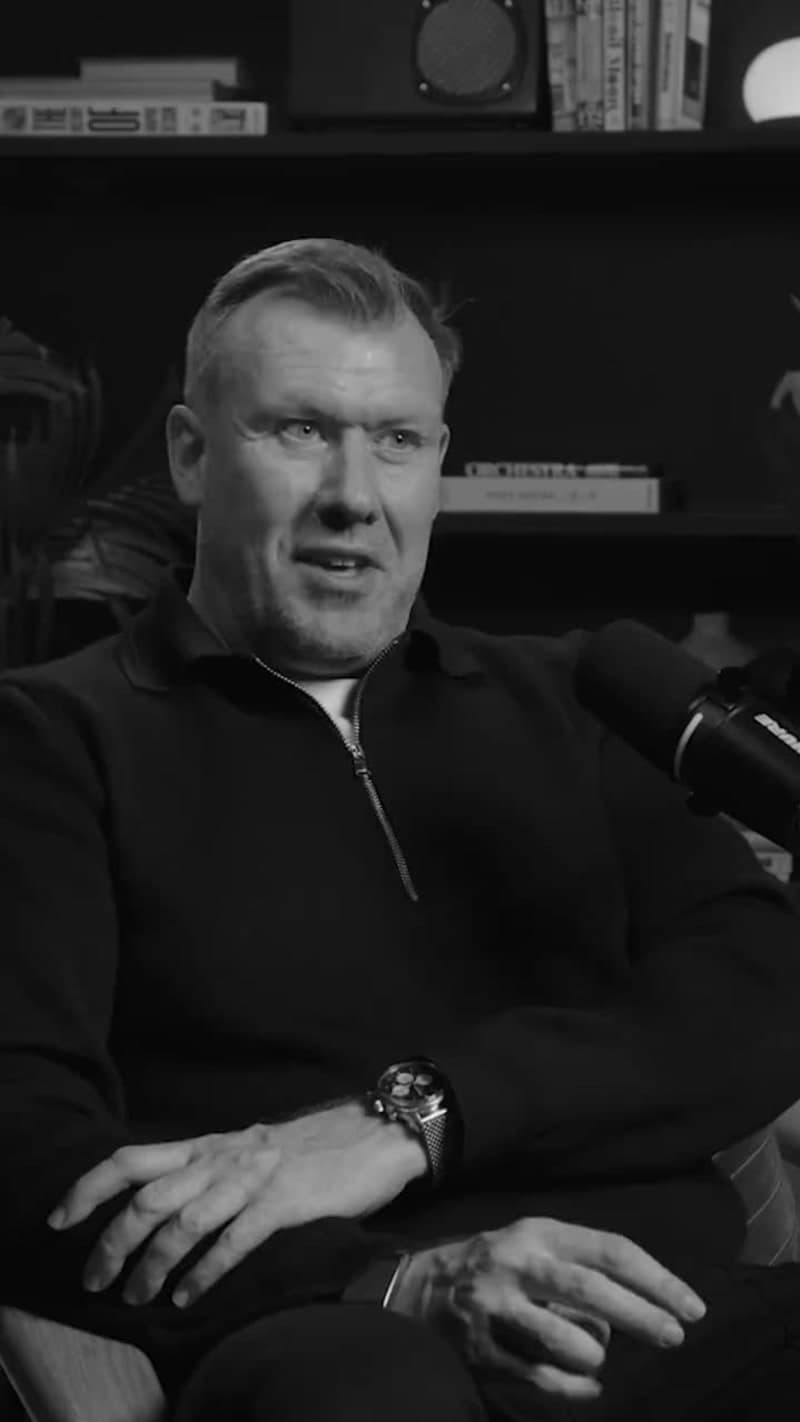 The Impact of Screens on Holiday Experiences